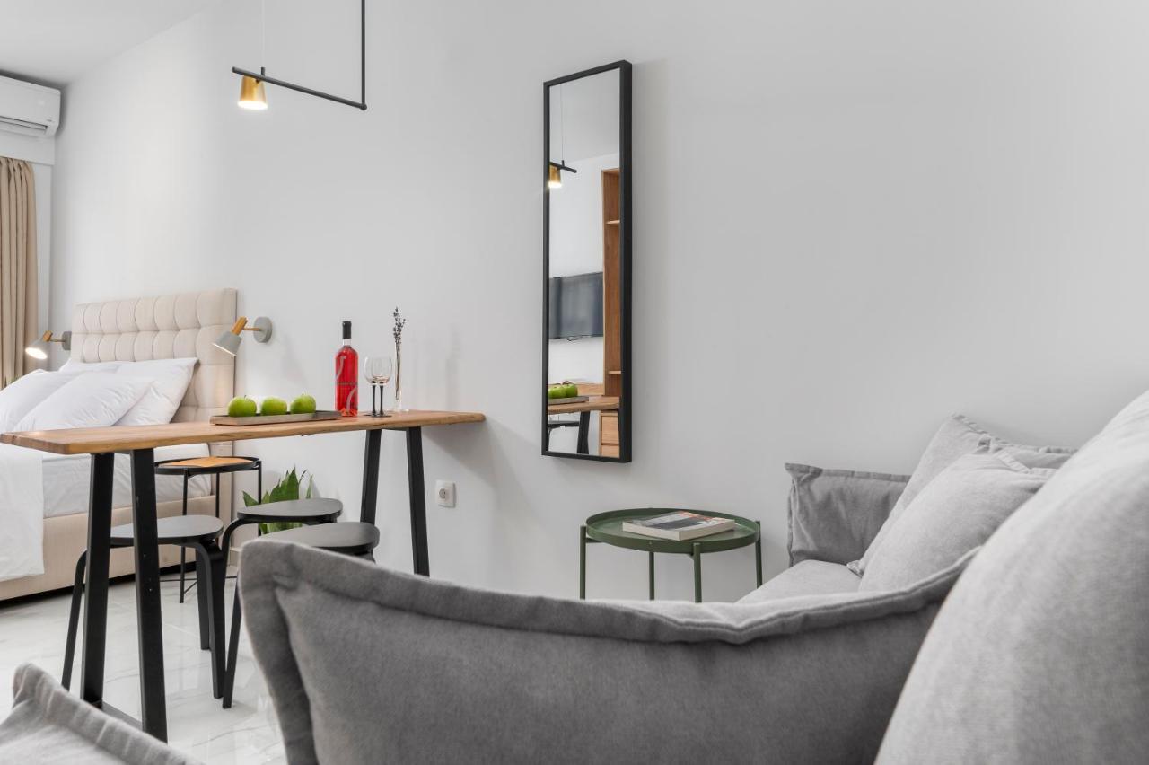 Appartement ιωκα / The Urbitality Project *