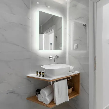 Ιωκα Suites / The Urbitality Project Thessalonique Extérieur photo