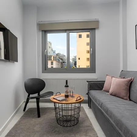 Ιωκα Suites / The Urbitality Project Thessalonique Extérieur photo